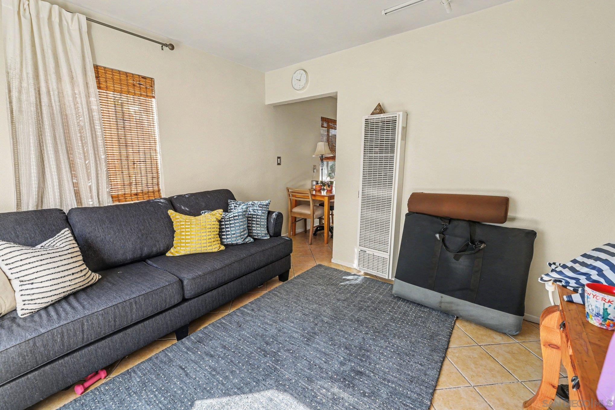 Detail Gallery Image 14 of 27 For 1109-1111  Grand, San Diego,  CA 92109 - – Beds | – Baths