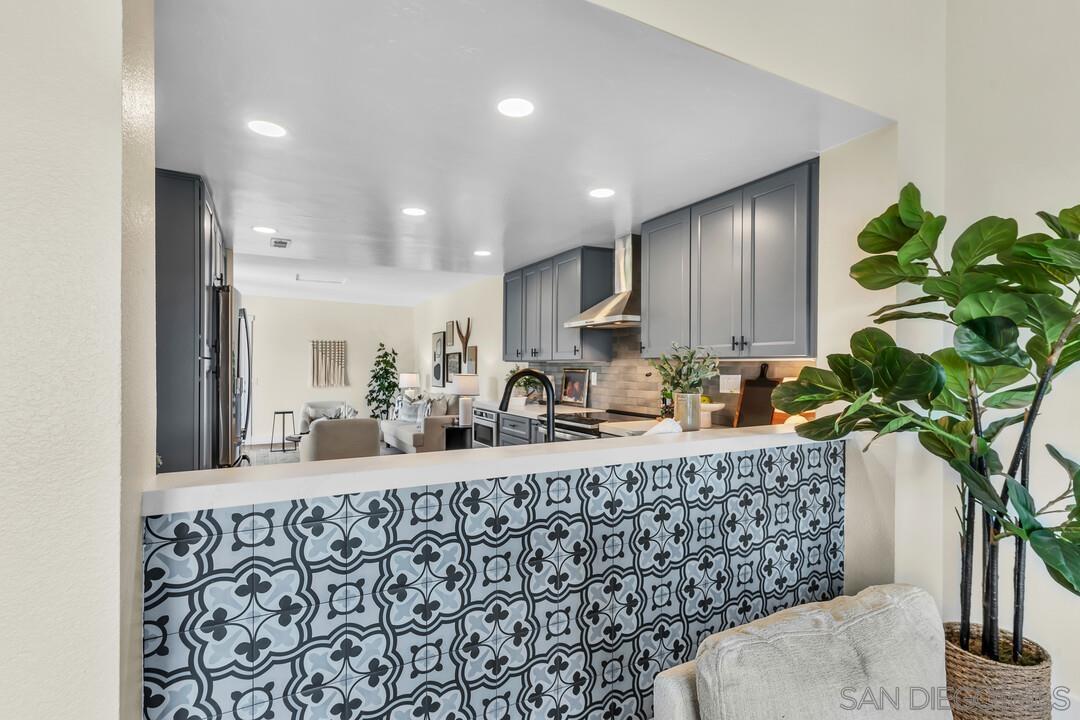 Detail Gallery Image 13 of 50 For 11530  Alkaid, San Diego,  CA 92126 - 3 Beds | 2/1 Baths