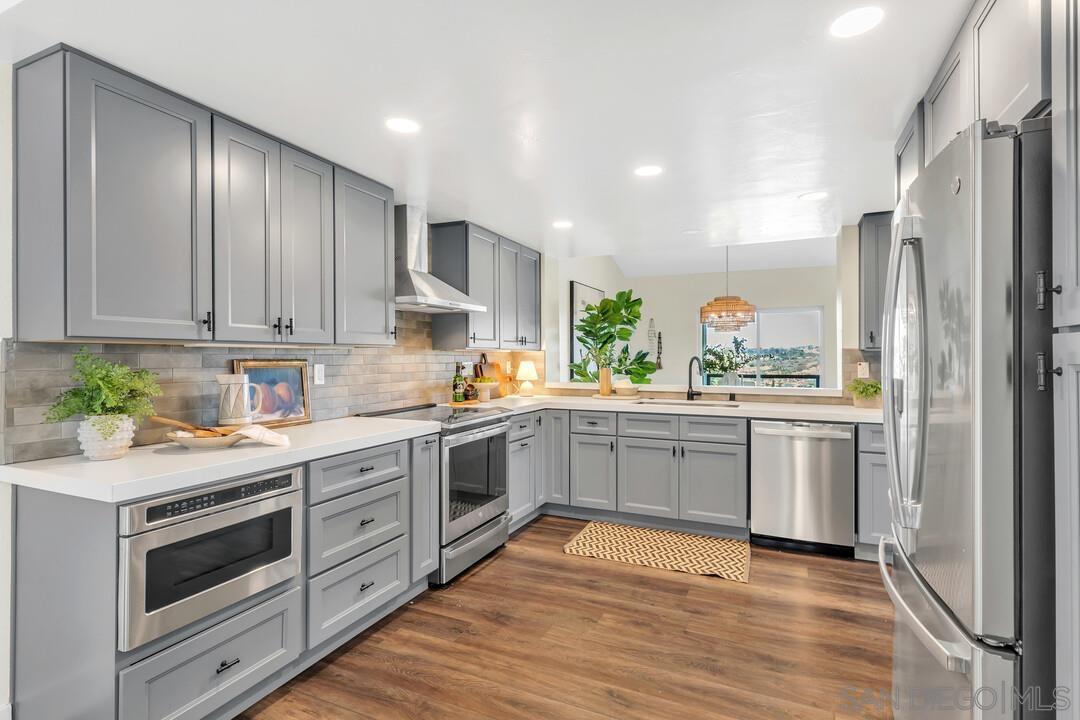 Detail Gallery Image 6 of 50 For 11530  Alkaid, San Diego,  CA 92126 - 3 Beds | 2/1 Baths