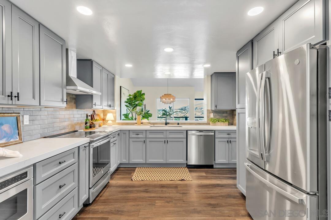 Detail Gallery Image 7 of 50 For 11530  Alkaid, San Diego,  CA 92126 - 3 Beds | 2/1 Baths