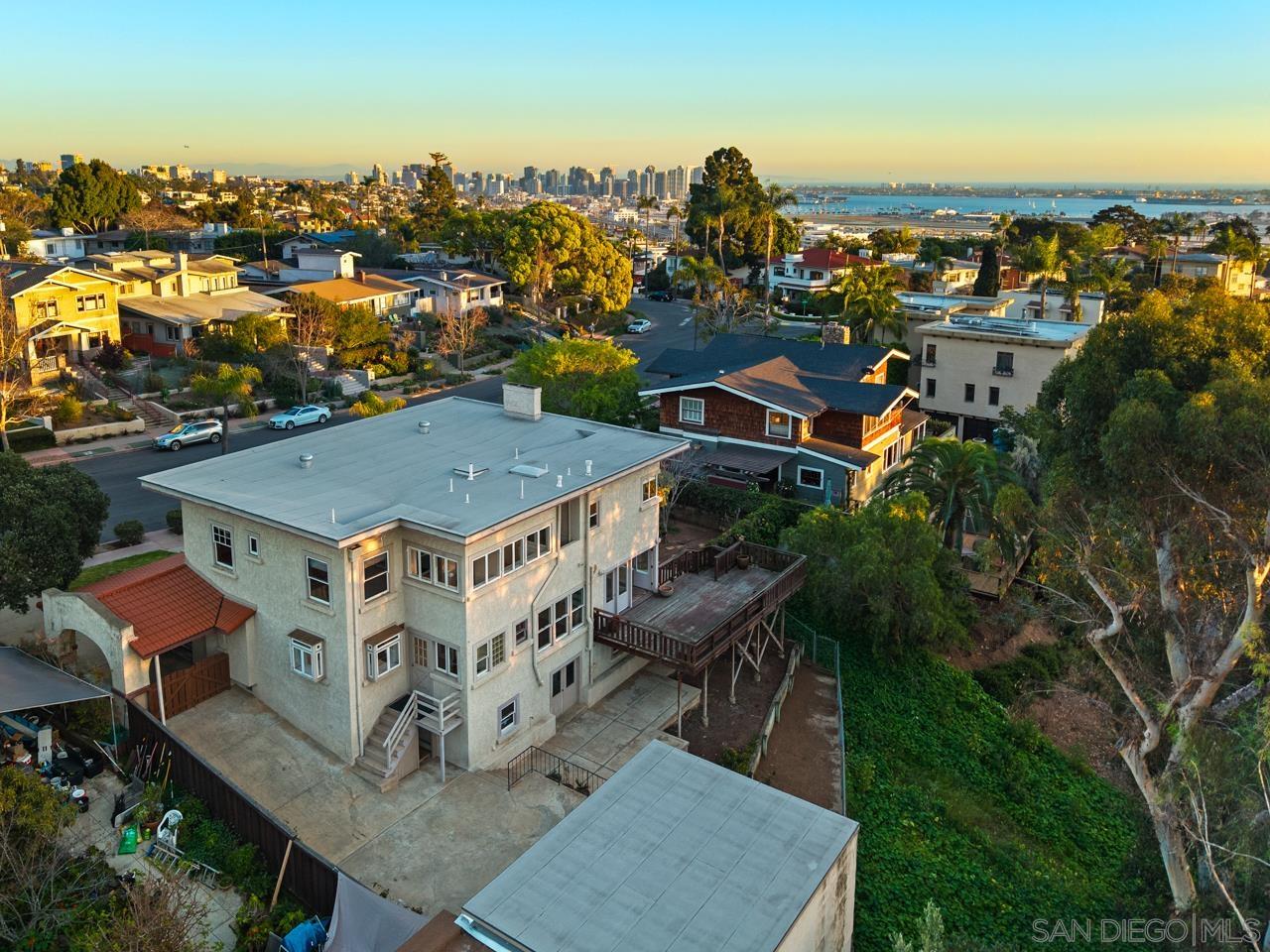 Detail Gallery Image 11 of 71 For 4040  Alameda, San Diego,  CA 92103 - 4 Beds | 4 Baths