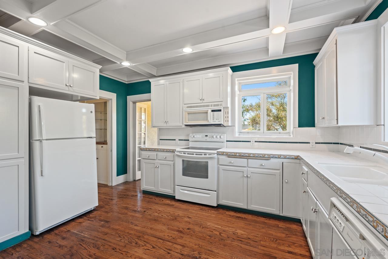 Detail Gallery Image 25 of 71 For 4040  Alameda, San Diego,  CA 92103 - 4 Beds | 4 Baths