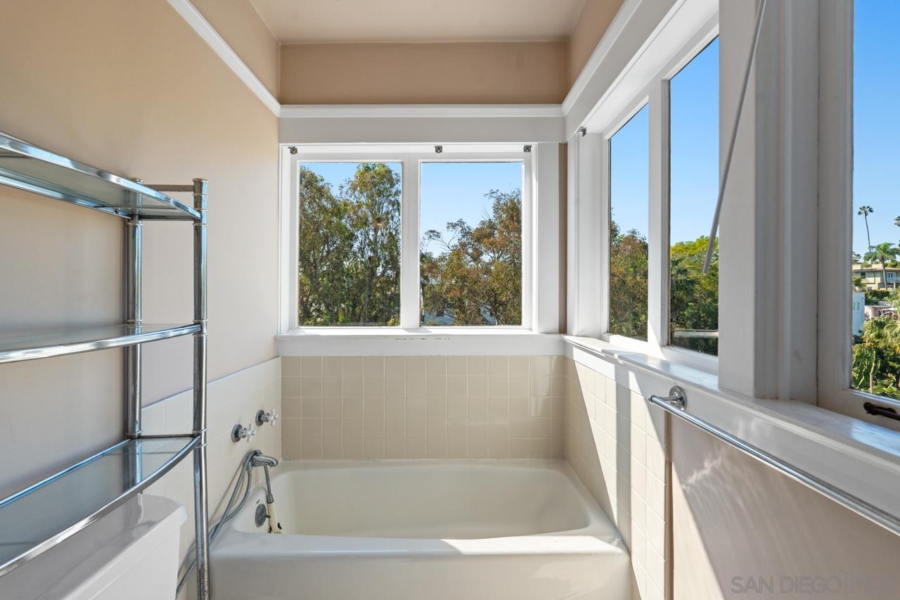 Detail Gallery Image 60 of 71 For 4040  Alameda, San Diego,  CA 92103 - 4 Beds | 4 Baths