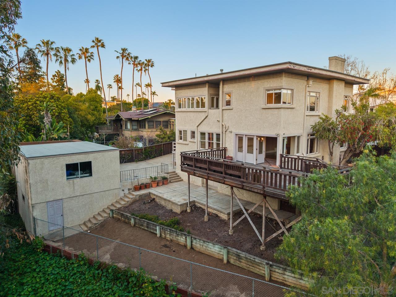 Detail Gallery Image 9 of 71 For 4040  Alameda, San Diego,  CA 92103 - 4 Beds | 4 Baths