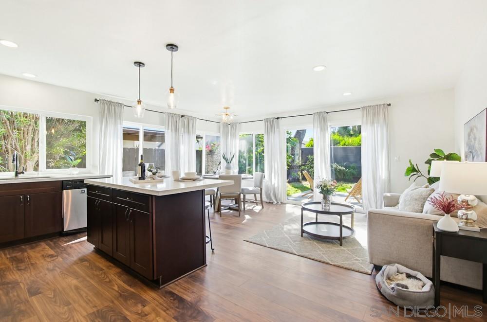 Detail Gallery Image 12 of 57 For 11050  Westonhill Dr, San Diego,  CA 92126 - 5 Beds | 3 Baths