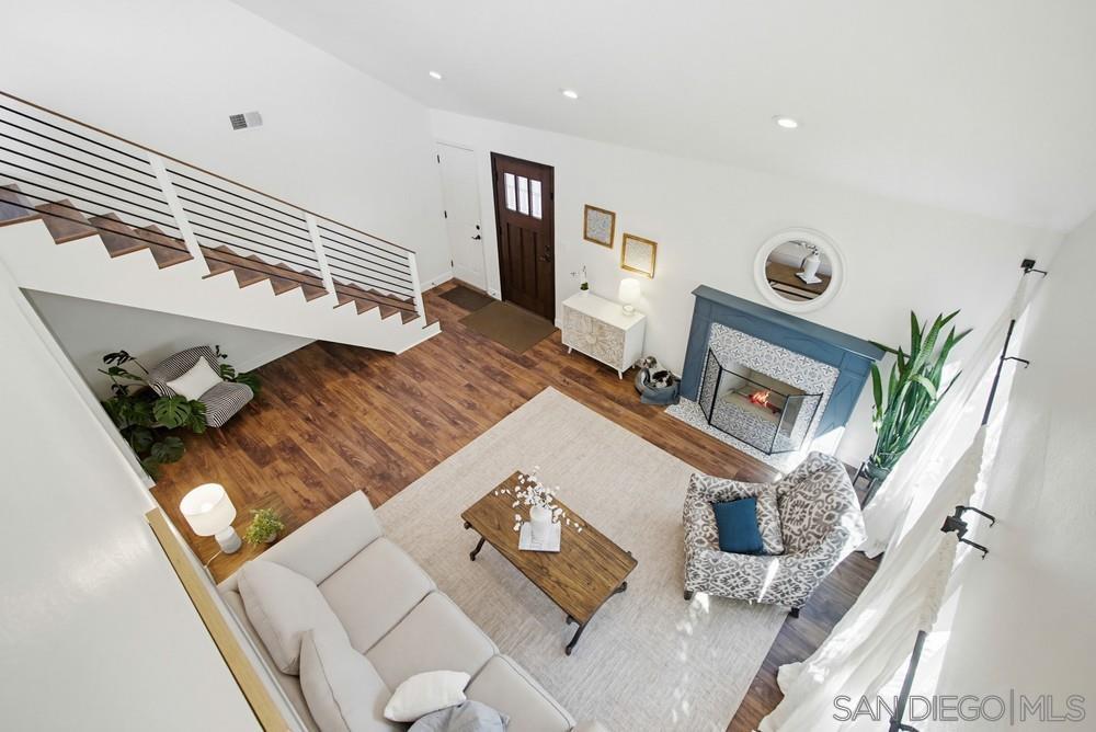 Detail Gallery Image 9 of 57 For 11050  Westonhill Dr, San Diego,  CA 92126 - 5 Beds | 3 Baths