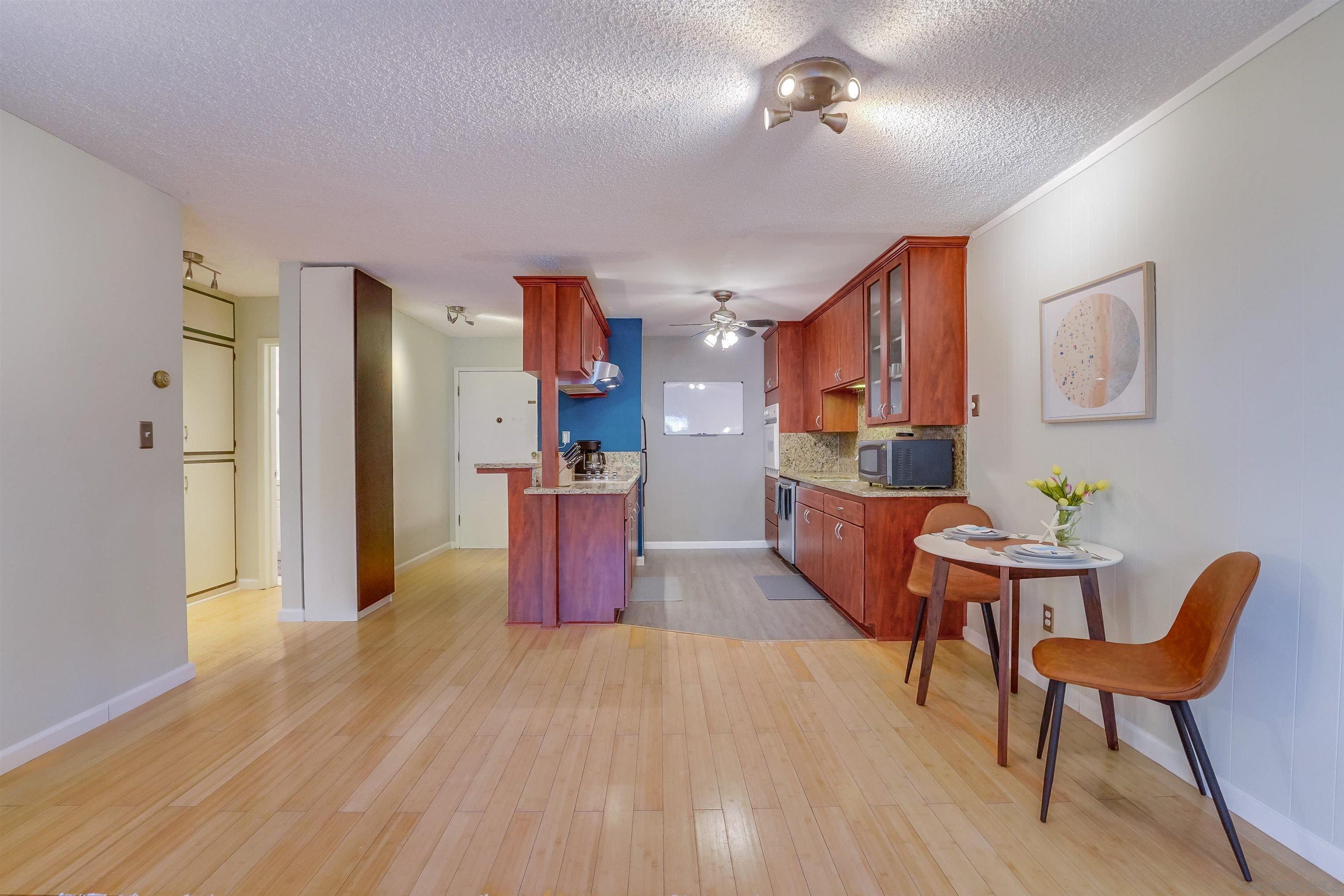 Detail Gallery Image 7 of 30 For 4444 W Point Loma  #41,  San Diego,  CA 92107 - 1 Beds | 1 Baths