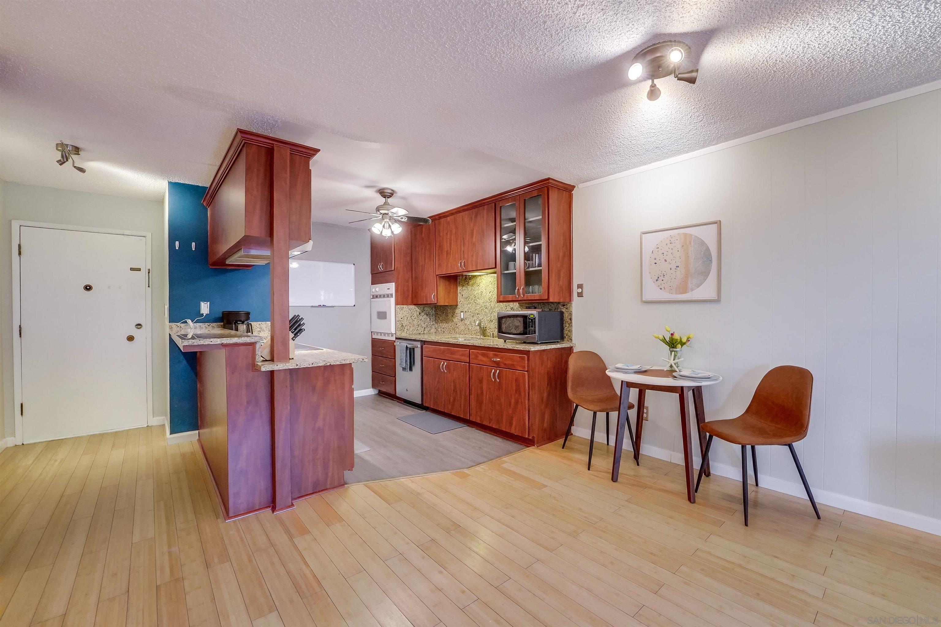 Detail Gallery Image 8 of 30 For 4444 W Point Loma  #41,  San Diego,  CA 92107 - 1 Beds | 1 Baths