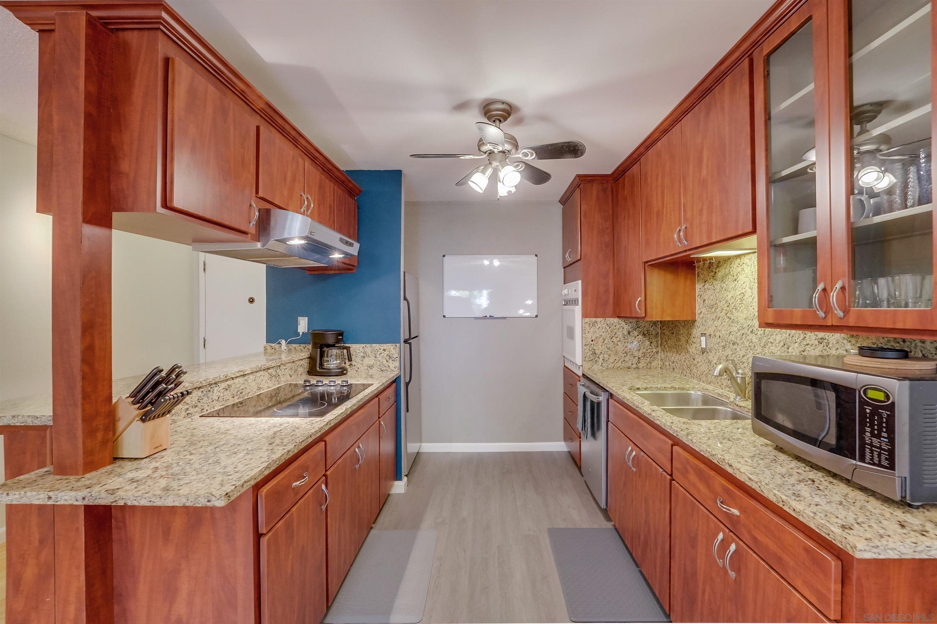 Detail Gallery Image 12 of 30 For 4444 W Point Loma  #41,  San Diego,  CA 92107 - 1 Beds | 1 Baths