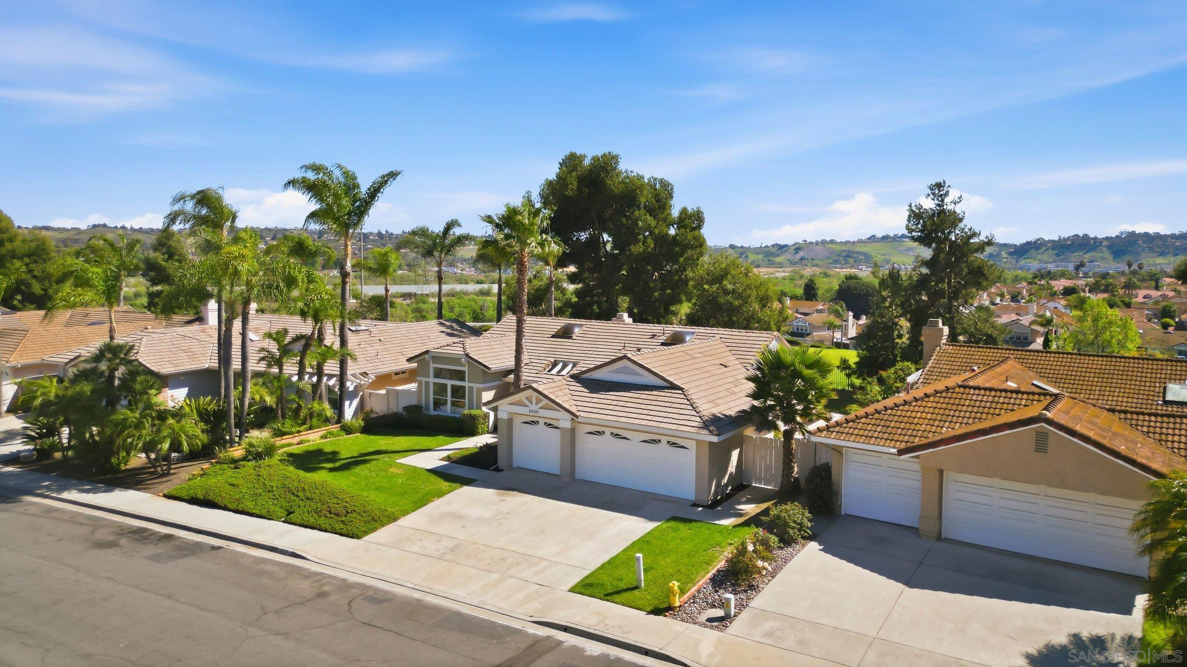 Detail Gallery Image 32 of 39 For 3439  Northwood Dr., Oceanside,  CA 92058 - 4 Beds | 2/1 Baths