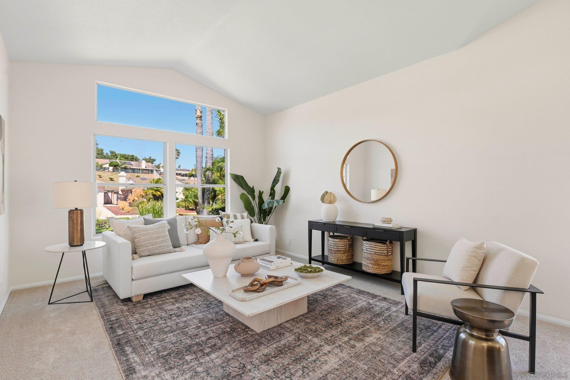 Detail Gallery Image 7 of 39 For 3439  Northwood Dr., Oceanside,  CA 92058 - 4 Beds | 2/1 Baths