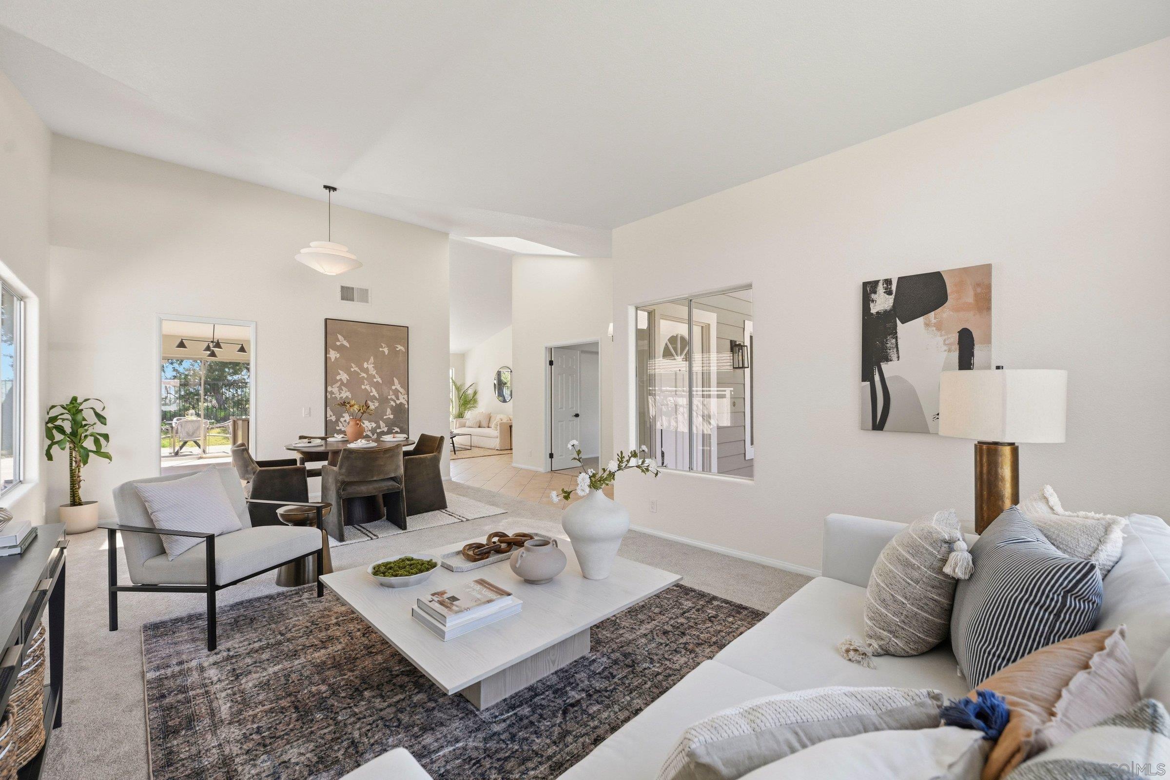 Detail Gallery Image 9 of 39 For 3439  Northwood Dr., Oceanside,  CA 92058 - 4 Beds | 2/1 Baths