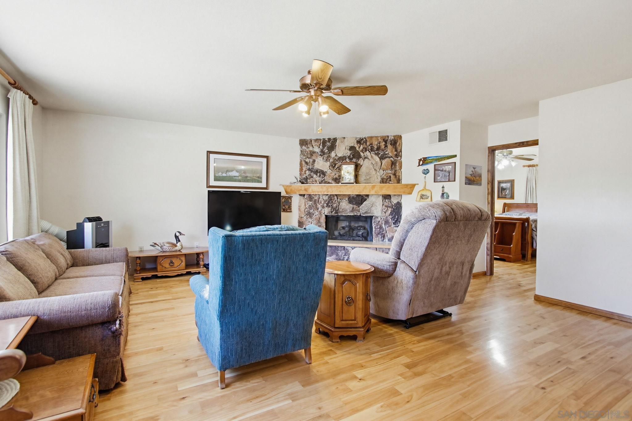 Detail Gallery Image 20 of 55 For 8698  Echo, La Mesa,  CA 91941 - 5 Beds | 3/1 Baths