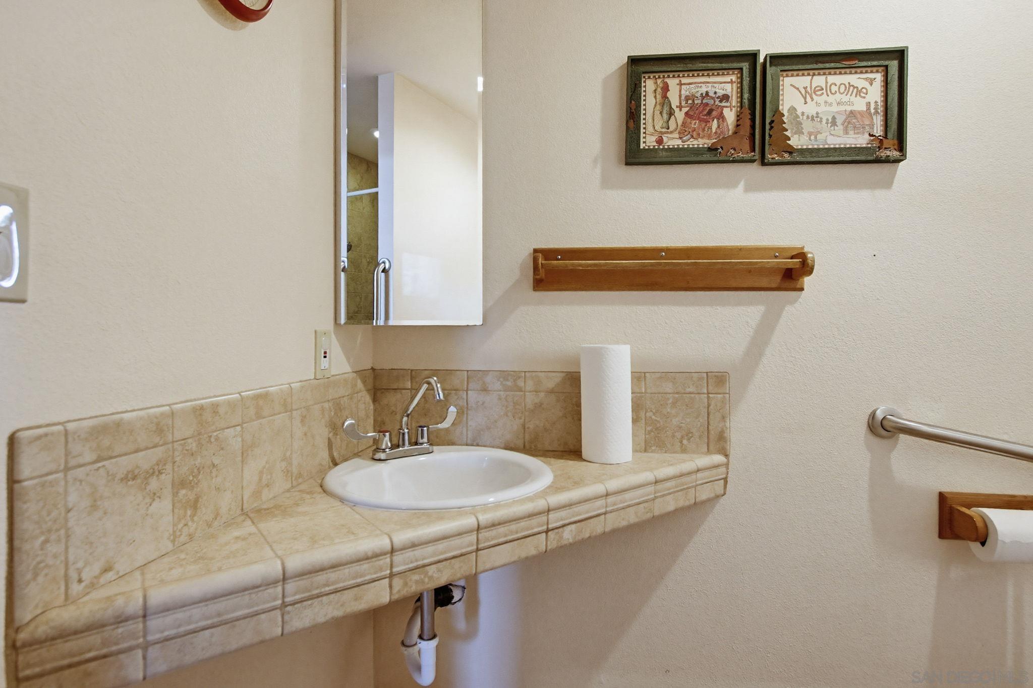 Detail Gallery Image 29 of 55 For 8698  Echo, La Mesa,  CA 91941 - 5 Beds | 3/1 Baths