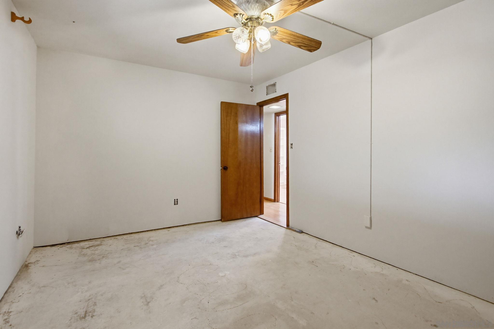 Detail Gallery Image 33 of 55 For 8698  Echo, La Mesa,  CA 91941 - 5 Beds | 3/1 Baths