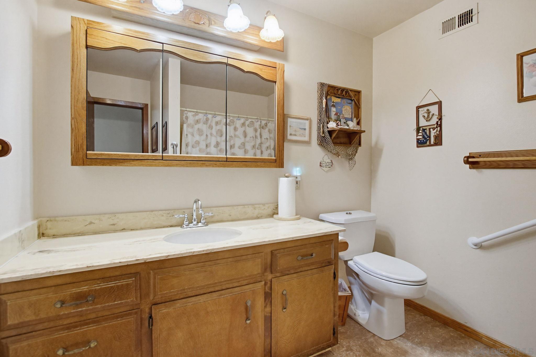 Detail Gallery Image 36 of 55 For 8698  Echo, La Mesa,  CA 91941 - 5 Beds | 3/1 Baths