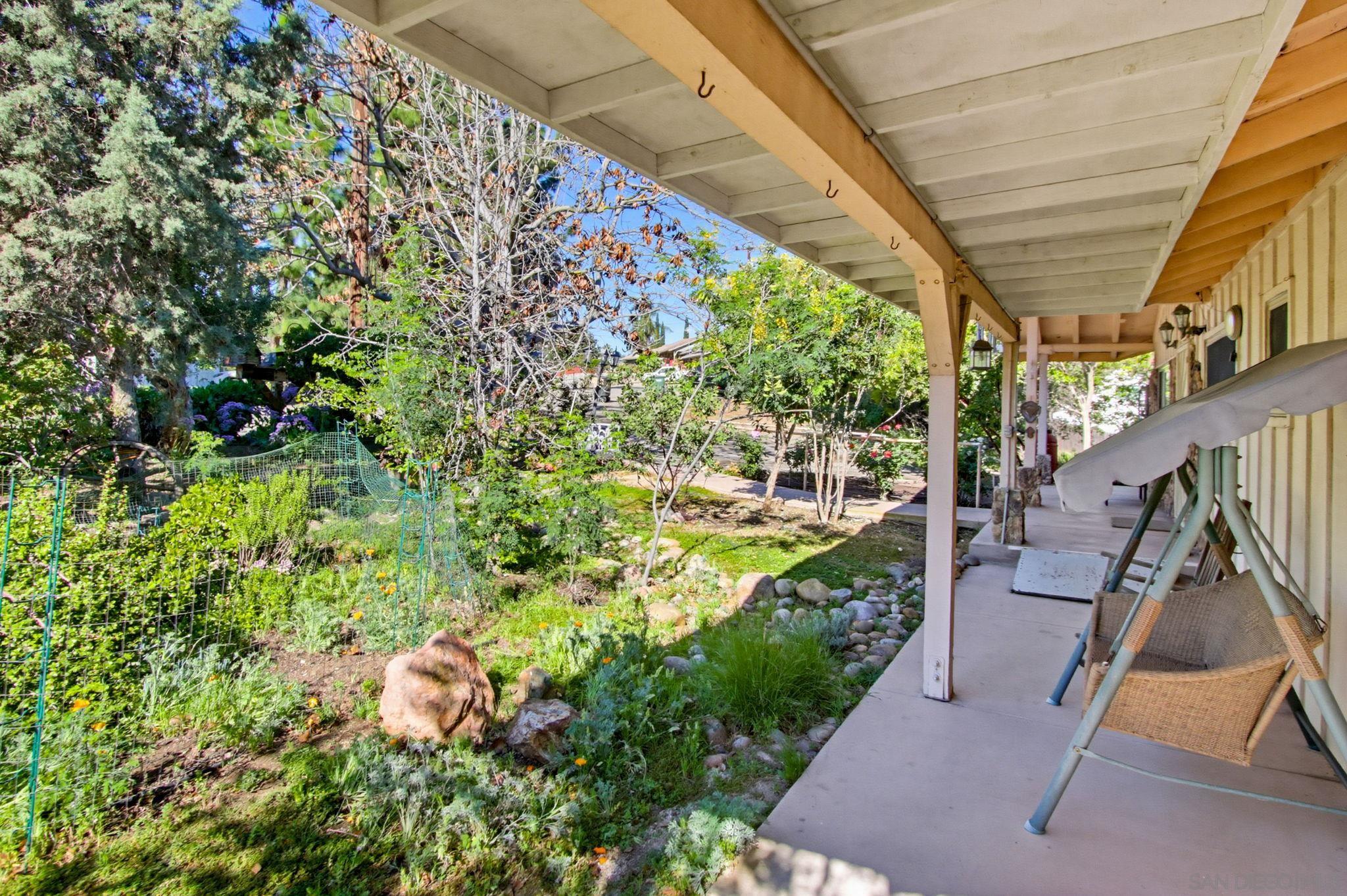 Detail Gallery Image 7 of 55 For 8698  Echo, La Mesa,  CA 91941 - 5 Beds | 3/1 Baths