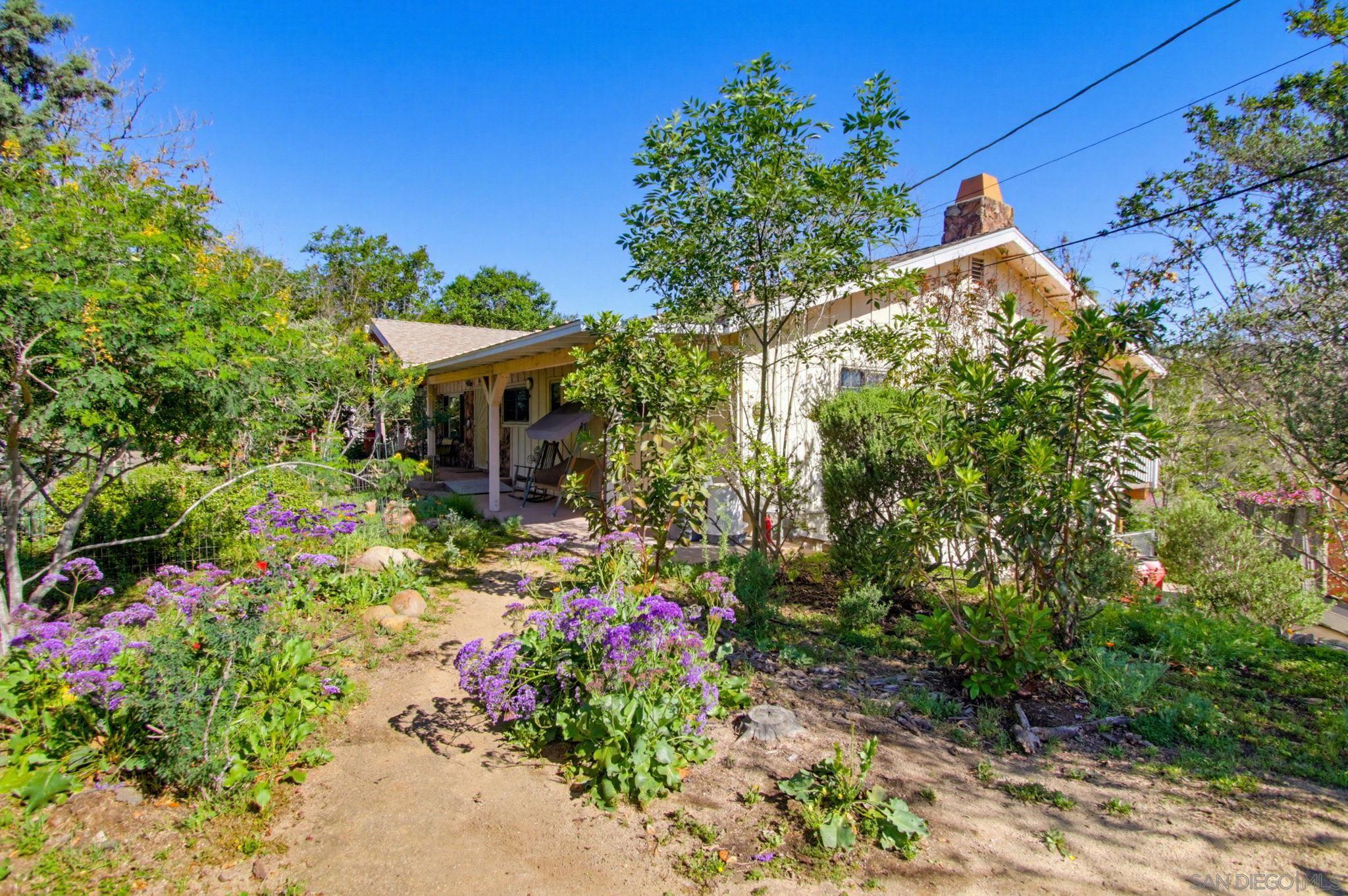 Detail Gallery Image 8 of 55 For 8698  Echo, La Mesa,  CA 91941 - 5 Beds | 3/1 Baths