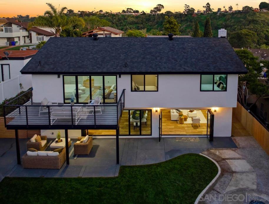 Detail Gallery Image 2 of 30 For 3590  Syracuse Ave, San Diego,  CA 92122 - 5 Beds | 3 Baths