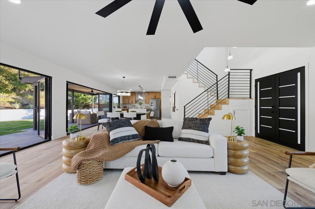 Detail Gallery Image 18 of 30 For 3590  Syracuse Ave, San Diego,  CA 92122 - 5 Beds | 3 Baths