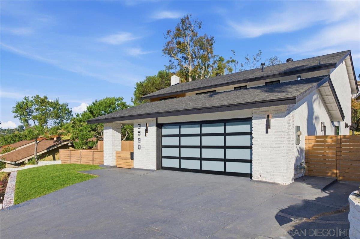 Detail Gallery Image 3 of 30 For 3590  Syracuse Ave, San Diego,  CA 92122 - 5 Beds | 3 Baths