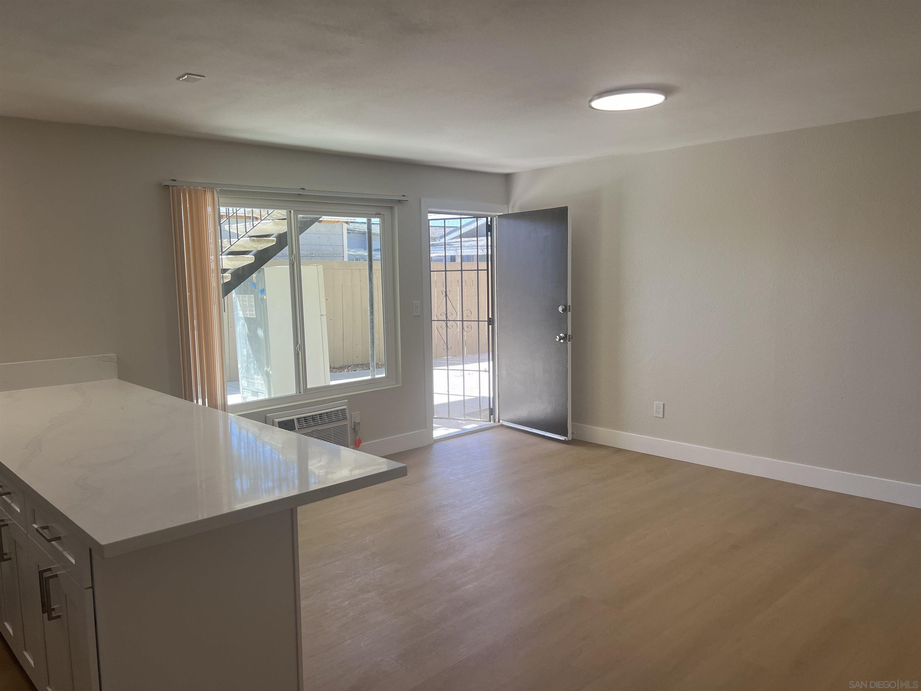 Detail Gallery Image 4 of 7 For 4181  Van Dyke Ave., San Diego,  CA 92105 - 1 Beds | 1 Baths