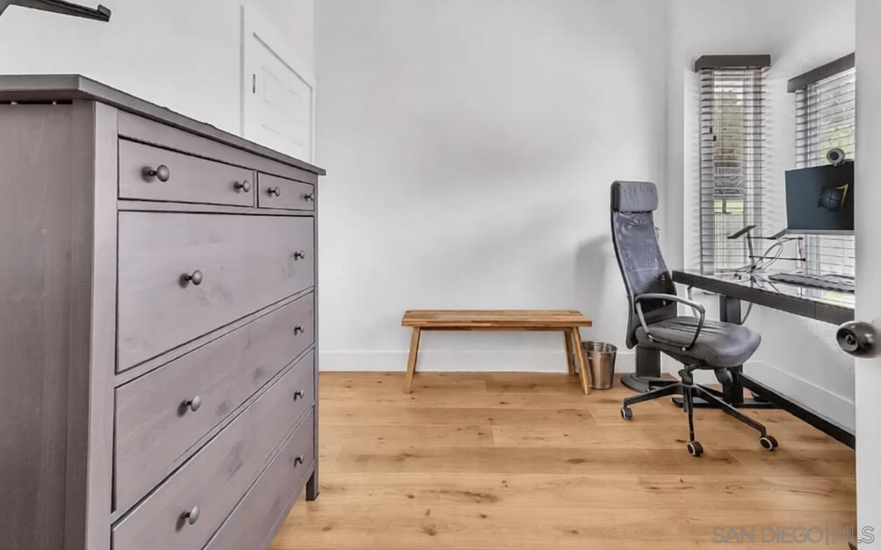 Detail Gallery Image 11 of 23 For 19  Evans St, San Diego,  CA 92102 - 4 Beds | 3 Baths