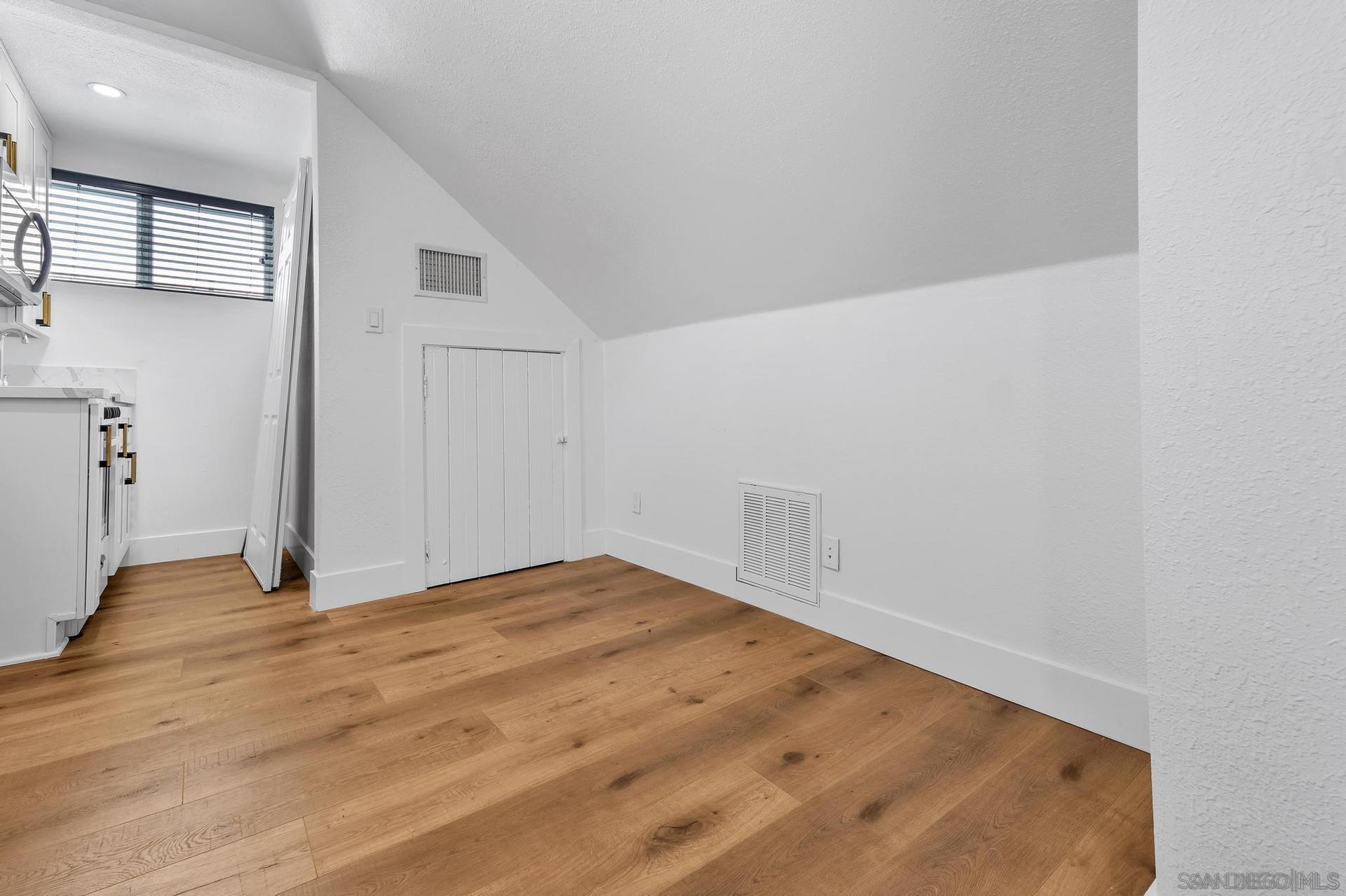 Detail Gallery Image 21 of 23 For 19  Evans St, San Diego,  CA 92102 - 4 Beds | 3 Baths