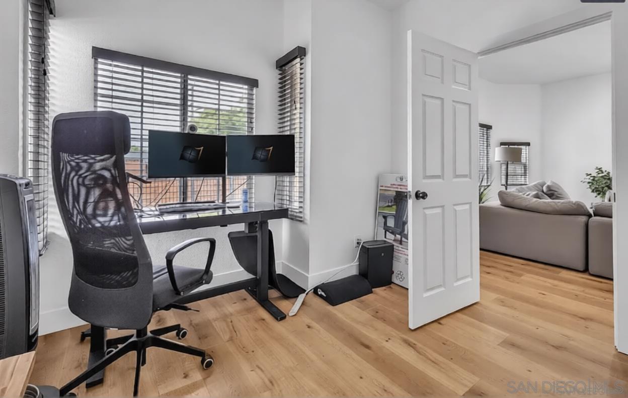 Detail Gallery Image 10 of 23 For 19  Evans St, San Diego,  CA 92102 - 4 Beds | 3 Baths