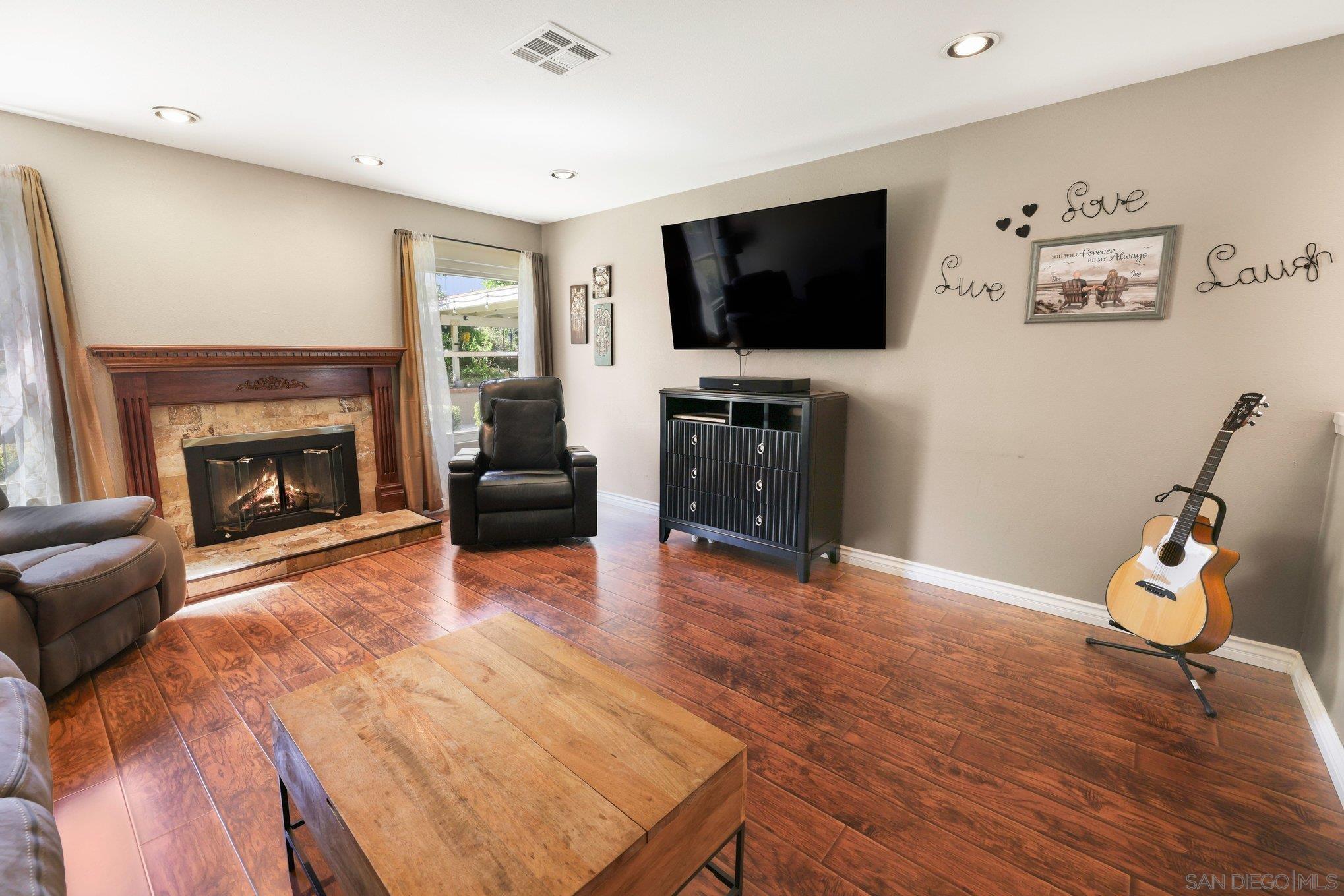 Detail Gallery Image 18 of 28 For 9939  Crestlane Court, Spring Valley,  CA 91977 - 3 Beds | 2 Baths