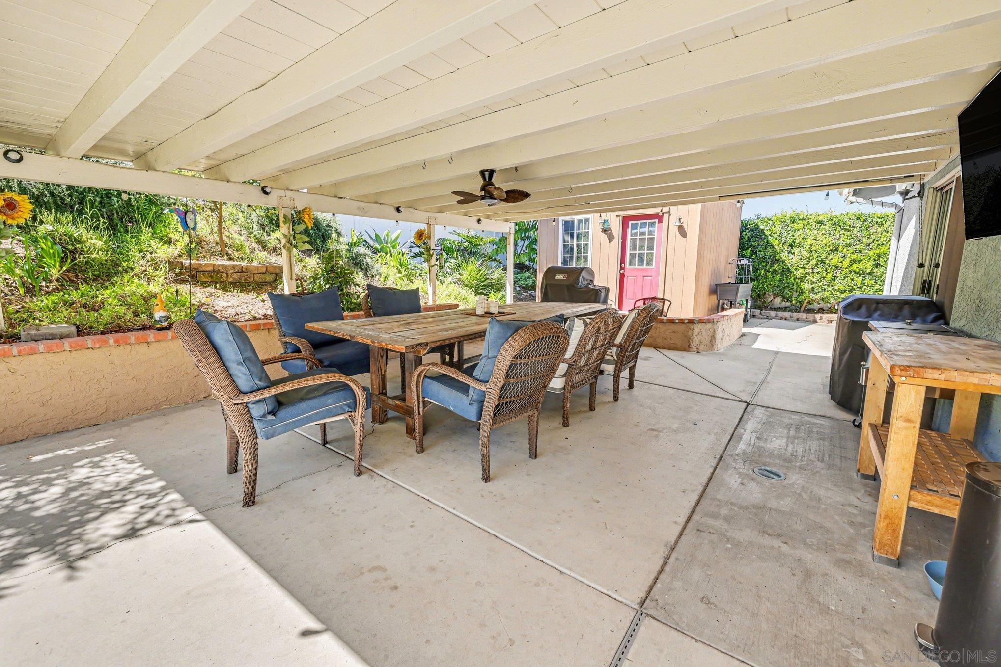 Detail Gallery Image 21 of 28 For 9939  Crestlane Court, Spring Valley,  CA 91977 - 3 Beds | 2 Baths