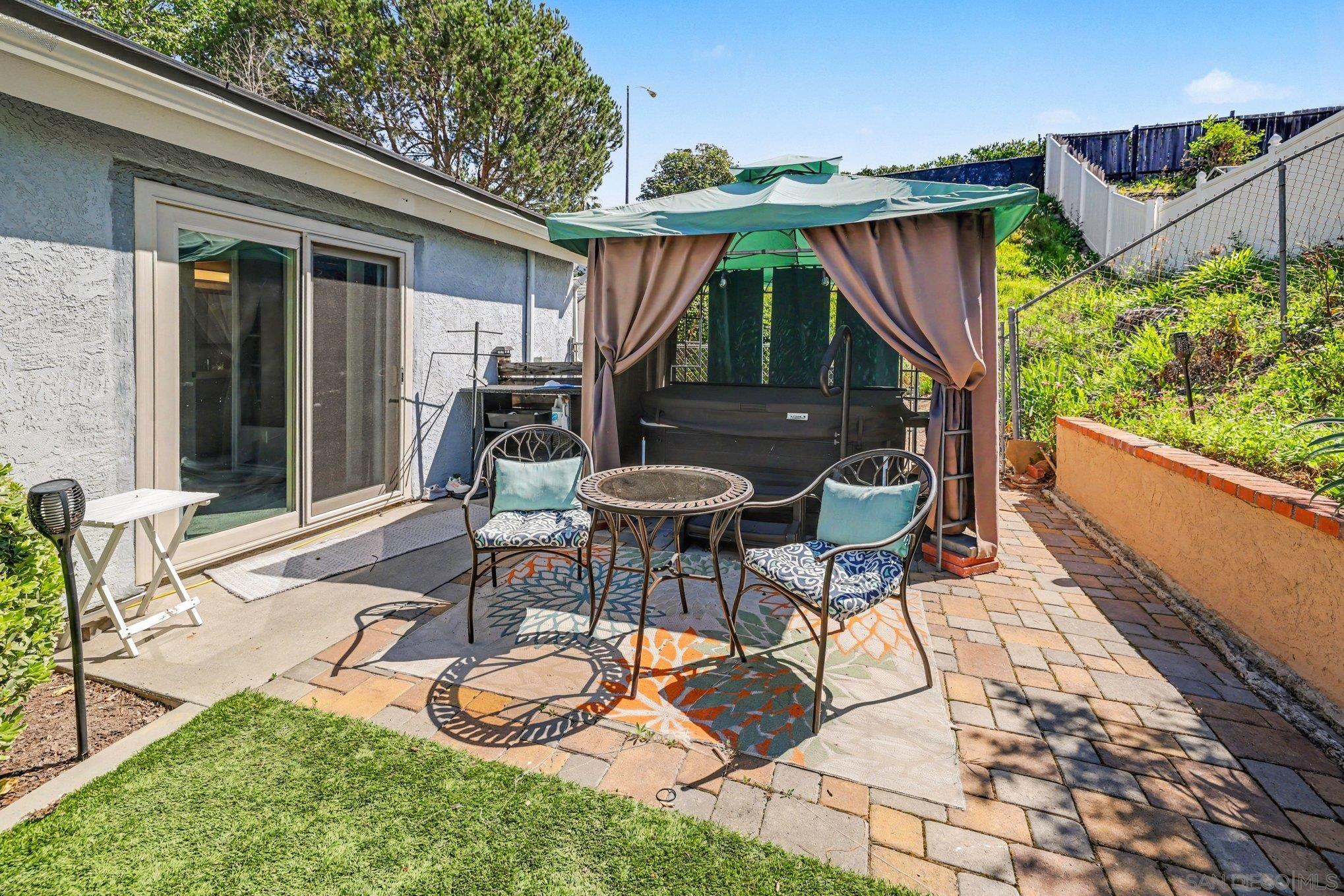 Detail Gallery Image 26 of 28 For 9939  Crestlane Court, Spring Valley,  CA 91977 - 3 Beds | 2 Baths