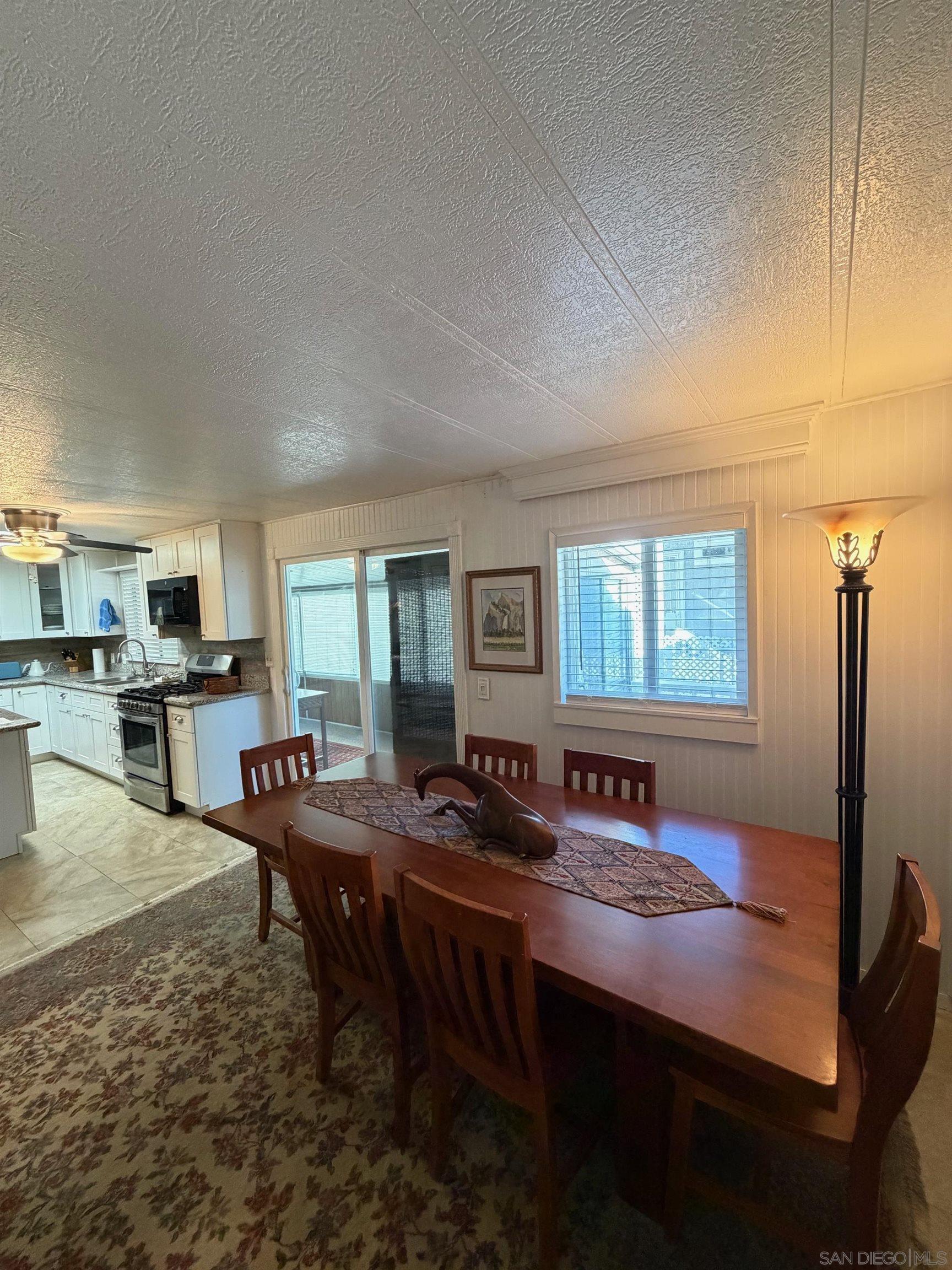 Detail Gallery Image 8 of 21 For 4886  Old Cliffs Rd, San Diego,  CA 92120 - 2 Beds | 2 Baths