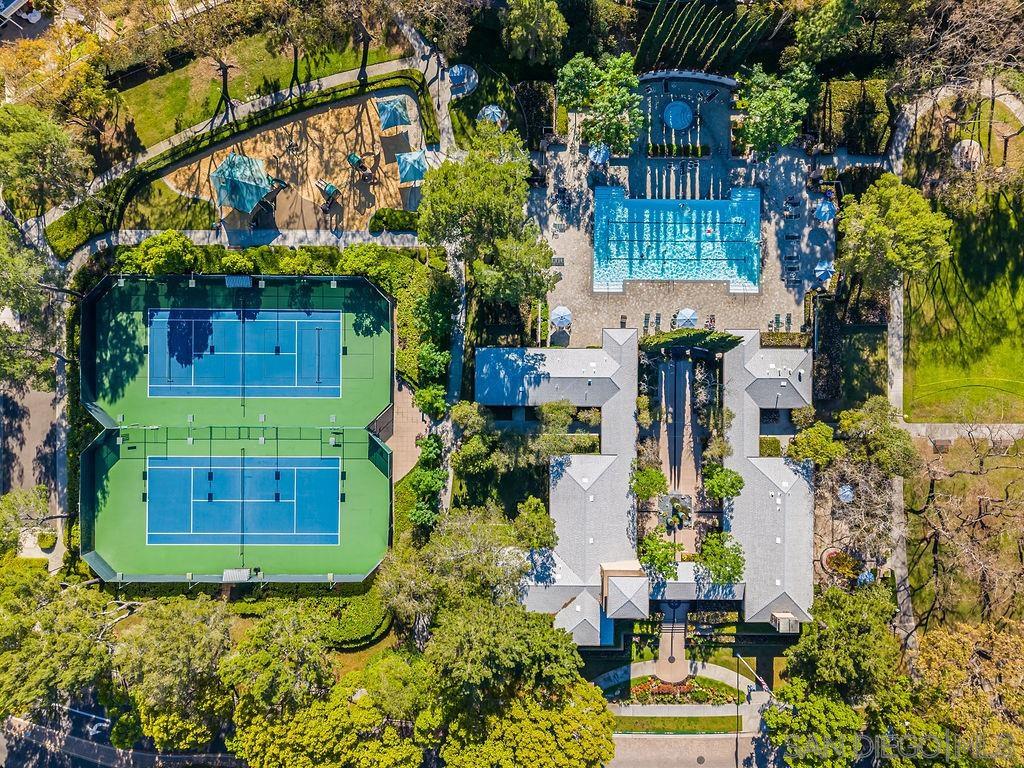 Detail Gallery Image 3 of 50 For 3138 W Canyon Ave, San Diego,  CA 92123 - 4 Beds | 3/1 Baths