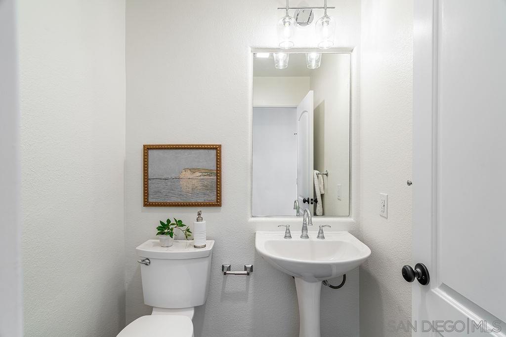 Detail Gallery Image 22 of 50 For 3138 W Canyon Ave, San Diego,  CA 92123 - 4 Beds | 3/1 Baths