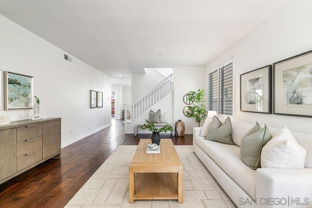 Detail Gallery Image 6 of 50 For 3138 W Canyon Ave, San Diego,  CA 92123 - 4 Beds | 3/1 Baths