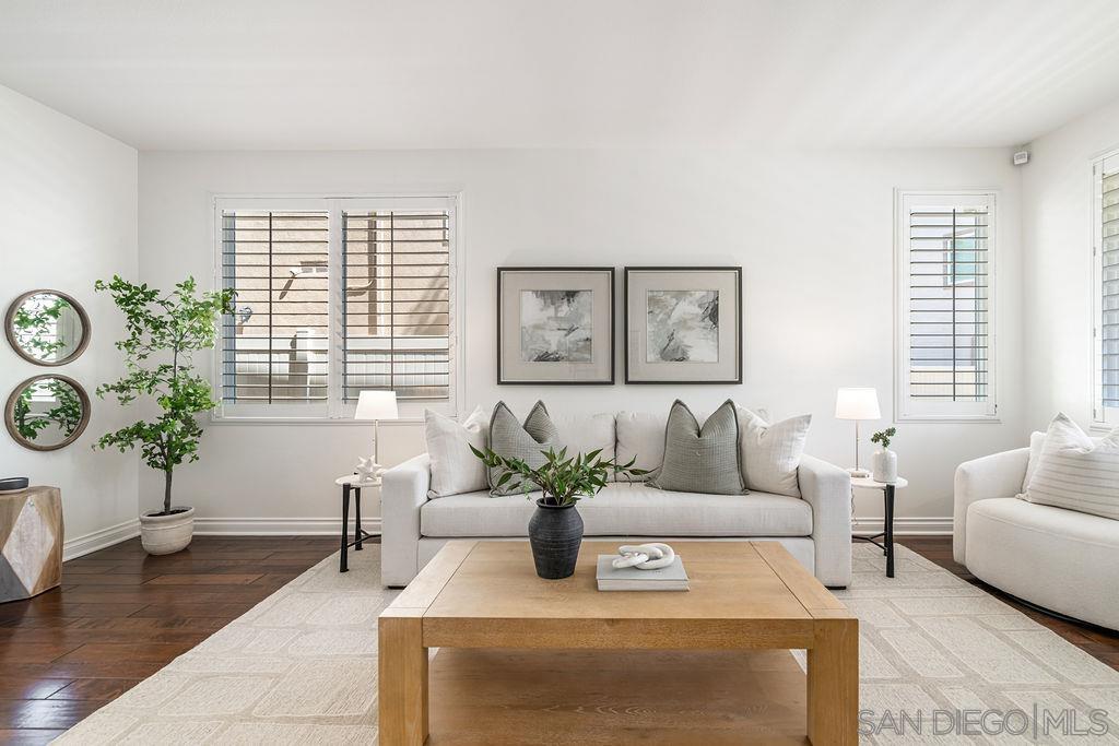 Detail Gallery Image 7 of 50 For 3138 W Canyon Ave, San Diego,  CA 92123 - 4 Beds | 3/1 Baths