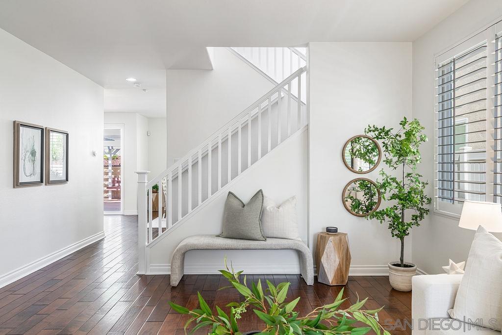 Detail Gallery Image 8 of 50 For 3138 W Canyon Ave, San Diego,  CA 92123 - 4 Beds | 3/1 Baths