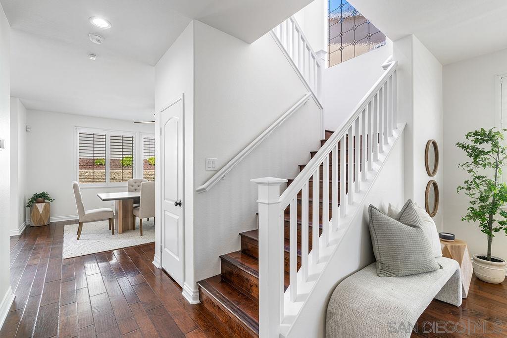 Detail Gallery Image 9 of 50 For 3138 W Canyon Ave, San Diego,  CA 92123 - 4 Beds | 3/1 Baths