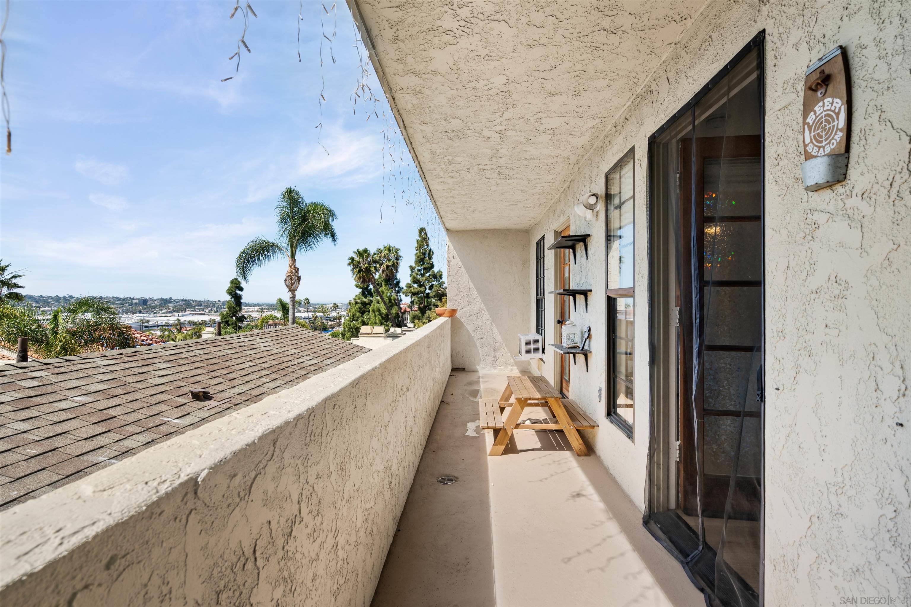 Detail Gallery Image 16 of 20 For 3975  Hortensia St  #E7,  San Diego,  CA 92110 - 2 Beds | 2 Baths