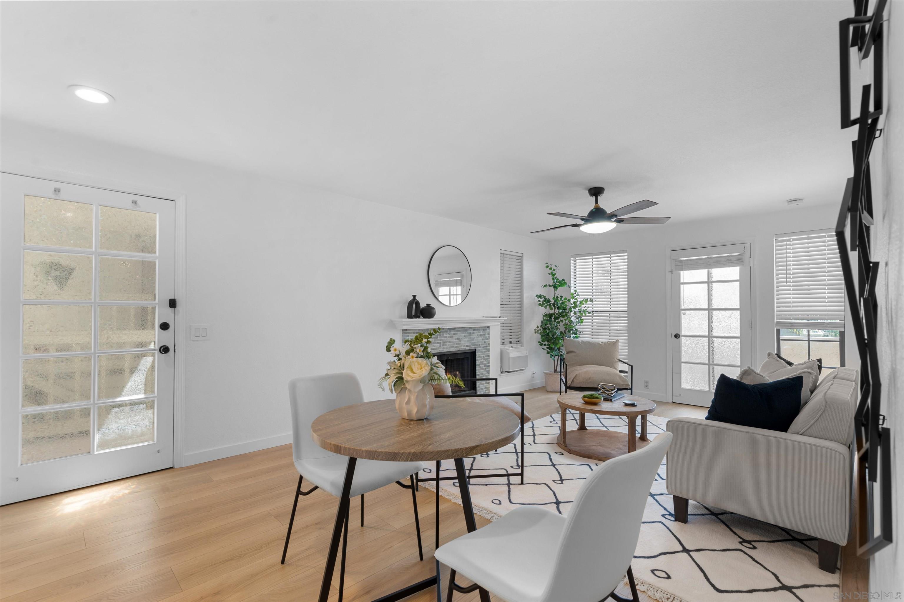 Detail Gallery Image 4 of 20 For 3975  Hortensia St  #E7,  San Diego,  CA 92110 - 2 Beds | 2 Baths