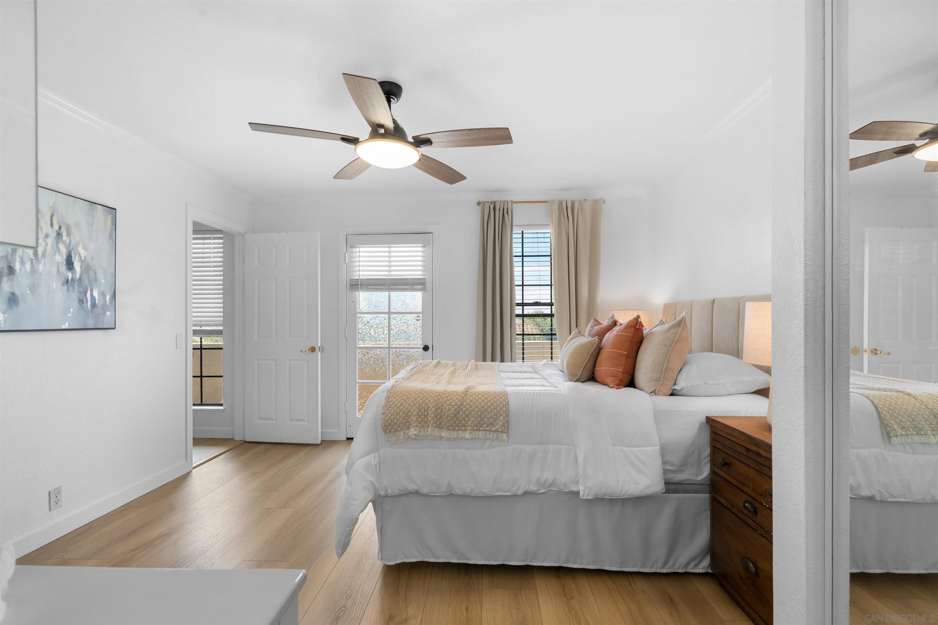 Detail Gallery Image 9 of 20 For 3975  Hortensia St  #E7,  San Diego,  CA 92110 - 2 Beds | 2 Baths