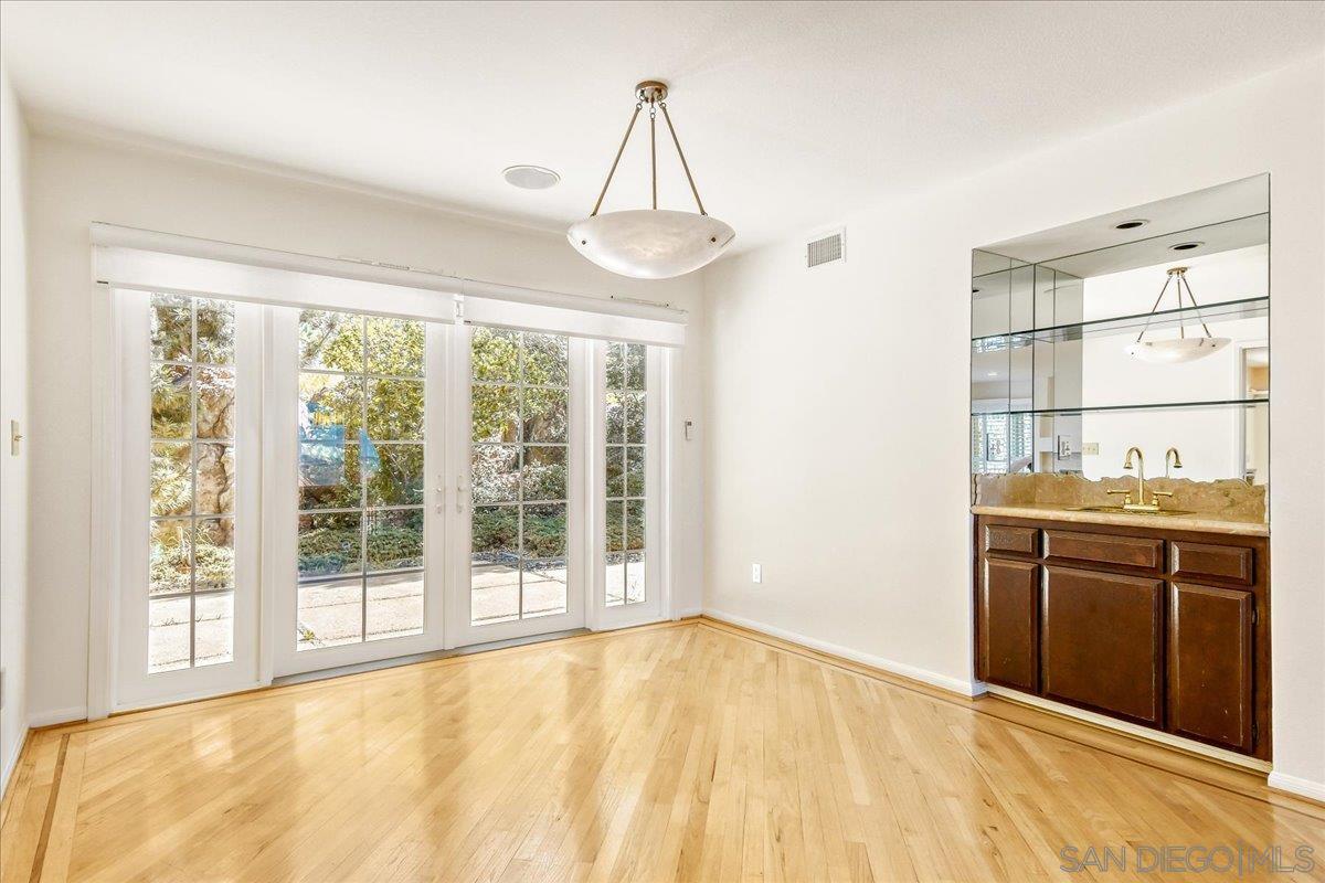 Detail Gallery Image 12 of 41 For 6157  Caminito Pan, San Diego,  CA 92120 - 4 Beds | 2/1 Baths