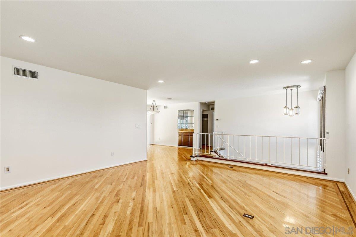 Detail Gallery Image 15 of 41 For 6157  Caminito Pan, San Diego,  CA 92120 - 4 Beds | 2/1 Baths