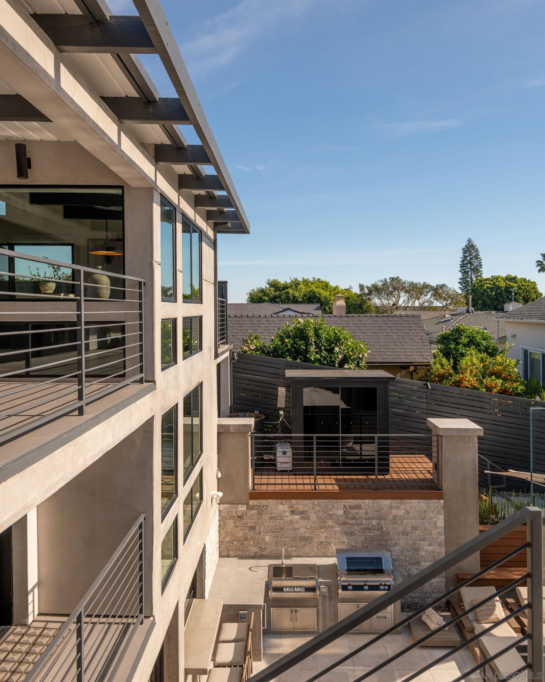 Detail Gallery Image 28 of 72 For 5780  Rutgers Road, La Jolla,  CA 92037 - 6 Beds | 5/1 Baths