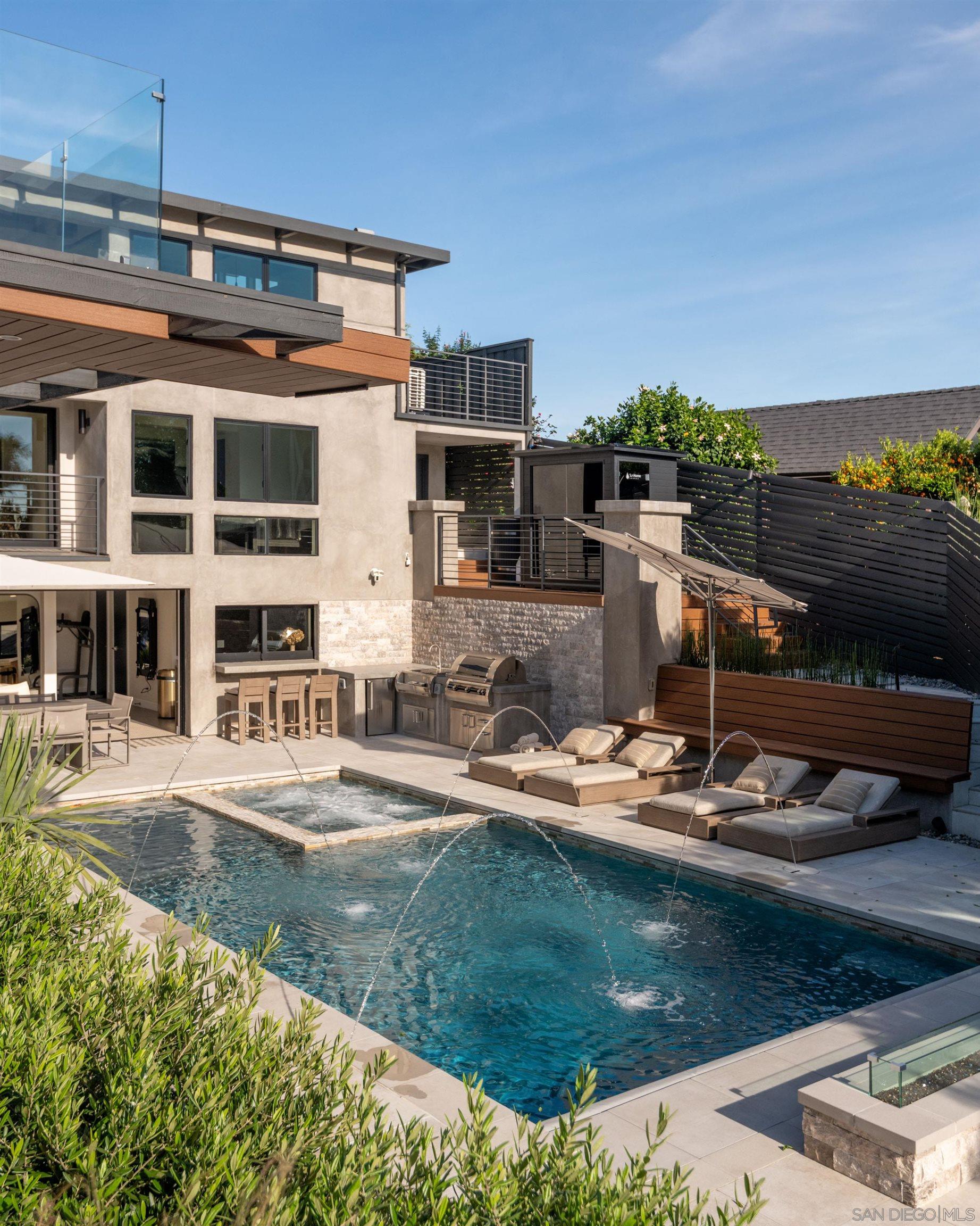 Detail Gallery Image 31 of 68 For 5780  Rutgers Road, La Jolla,  CA 92037 - 6 Beds | 5/1 Baths