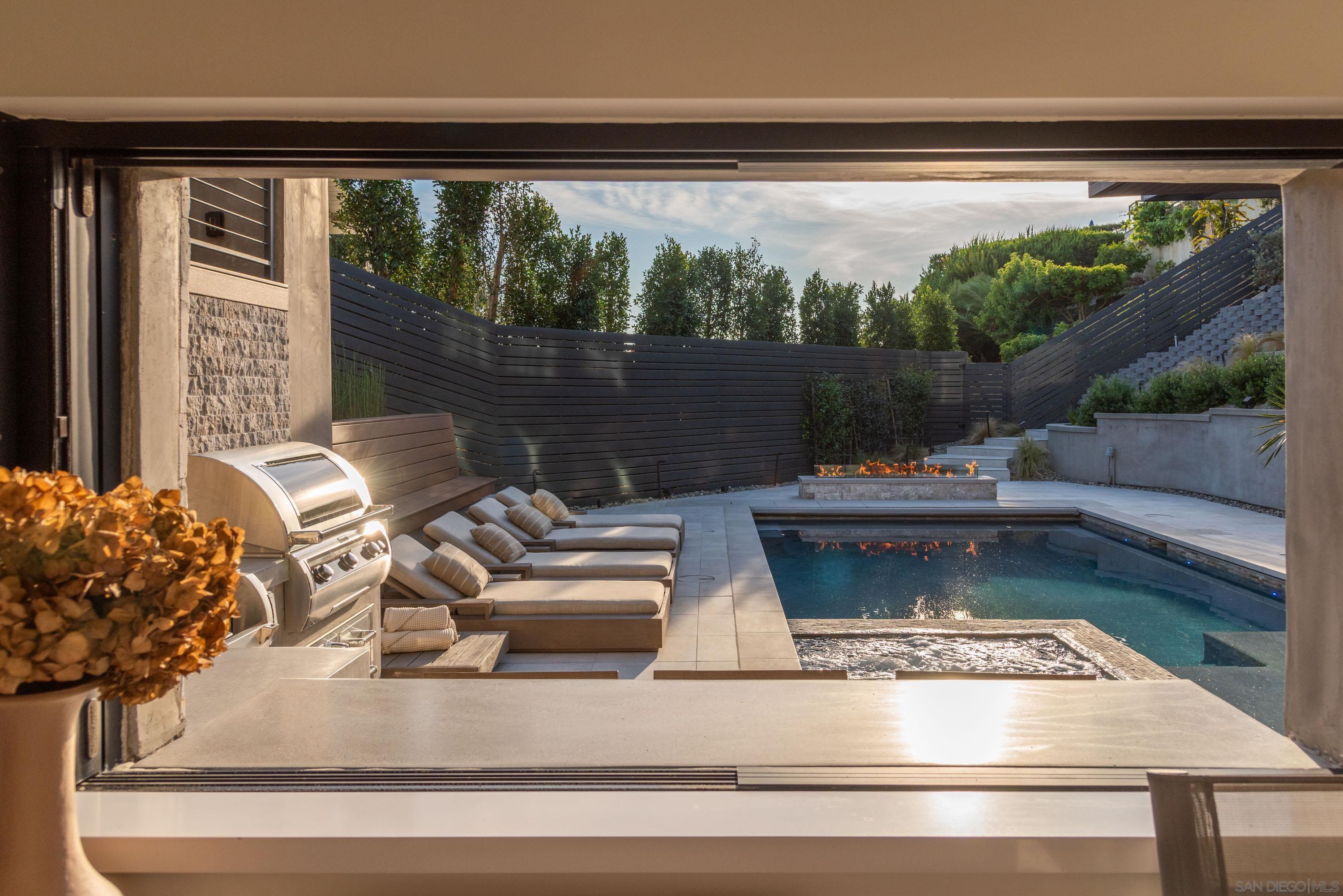 Detail Gallery Image 41 of 68 For 5780  Rutgers Road, La Jolla,  CA 92037 - 6 Beds | 5/1 Baths