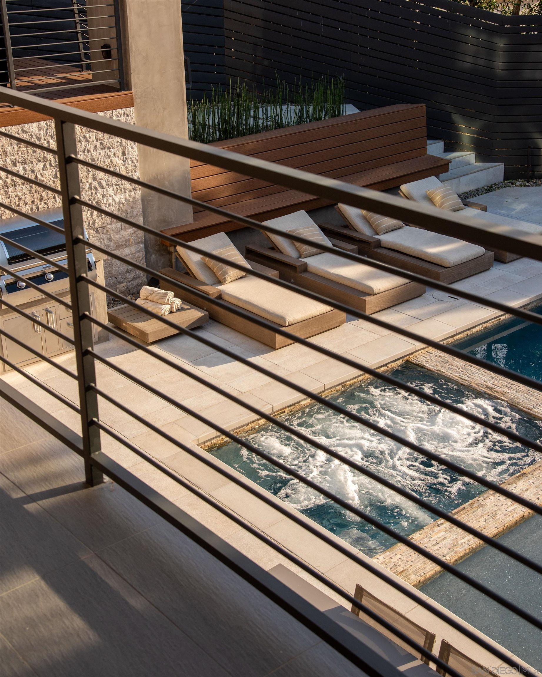 Detail Gallery Image 48 of 68 For 5780  Rutgers Road, La Jolla,  CA 92037 - 6 Beds | 5/1 Baths