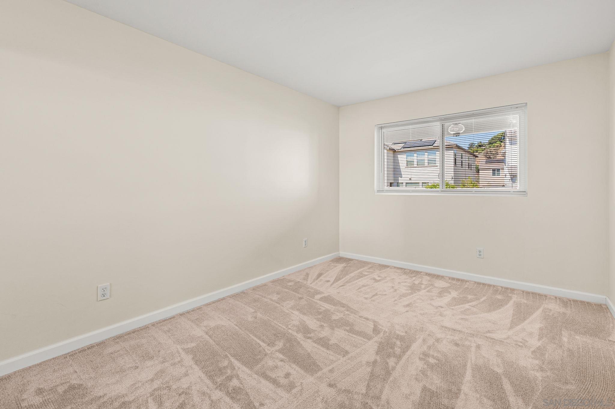 Detail Gallery Image 26 of 44 For 1320  La Mirada Ave, Escondido,  CA 92026 - 3 Beds | 2 Baths