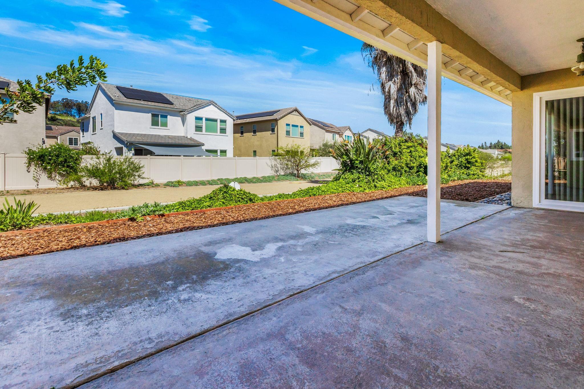 Detail Gallery Image 28 of 44 For 1320  La Mirada Ave, Escondido,  CA 92026 - 3 Beds | 2 Baths